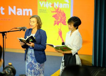 Ra mắt tập thơ “Cùng Việt Nam” – biểu tượng sống động cho tình hữu nghị Việt Nam và Tây Ban Nha