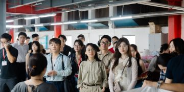 Mô hình đại học quốc tế: “Vùng đệm” giữ chân nguồn lực tri thức trẻ